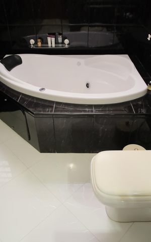 Casa à venda com 300m², 4 quartos e 4 vagasBanheiro da Suíte 3