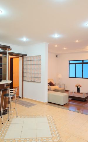 Casa à venda com 300m², 4 quartos e 4 vagasSala