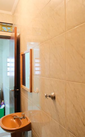 Casa à venda com 300m², 4 quartos e 4 vagasBanheiro de serviço
