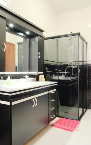 Casa à venda com 300m², 4 quartos e 4 vagasBanheiro da Suíte 3
