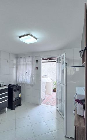 Casa à venda com 127m², 3 quartos e 1 vaga Casa à venda com 127m², 3 quartos e 1 vagaCozinha