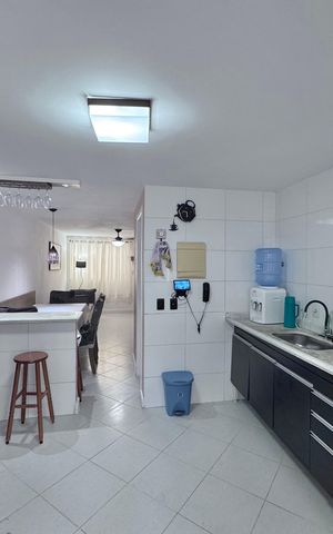 Casa à venda com 127m², 3 quartos e 1 vaga Casa à venda com 127m², 3 quartos e 1 vagaCozinha