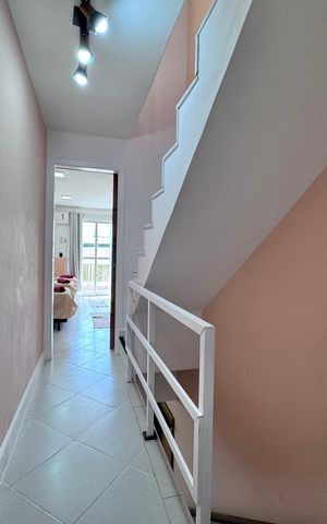 Casa à venda com 127m², 3 quartos e 1 vaga Casa à venda com 127m², 3 quartos e 1 vagaCorredor