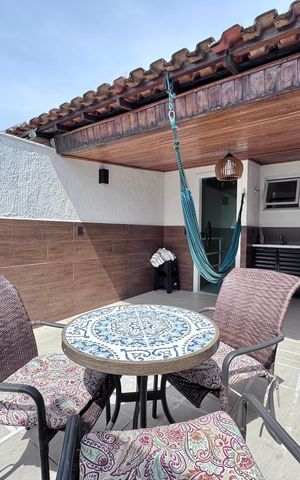Casa à venda com 127m², 3 quartos e 1 vaga Casa à venda com 127m², 3 quartos e 1 vagaTerraço