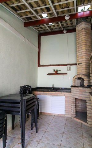 Casa de condomínio à venda com 130m², 3 quartos e 2 vagas Casa de condomínio à venda com 130m², 3 quartos e 2 vagasÁrea comum - Churrasqueira