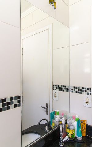 Casa de condomínio à venda com 130m², 3 quartos e 2 vagas Casa de condomínio à venda com 130m², 3 quartos e 2 vagasBanheiro Social