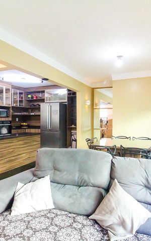 Casa de condomínio à venda com 130m², 3 quartos e 2 vagas Casa de condomínio à venda com 130m², 3 quartos e 2 vagasSala/Cozinha