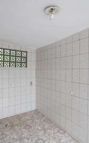 Casa à venda com 200m², 5 quartos e 2 vagas Casa à venda com 200m², 5 quartos e 2 vagasÁrea de Serviço 1