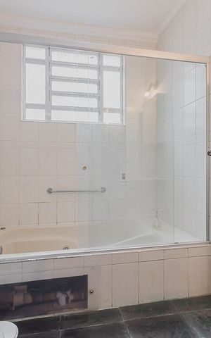 Apartamento à venda com 115m², 2 quartos e 1 vagaBanheiro 1
