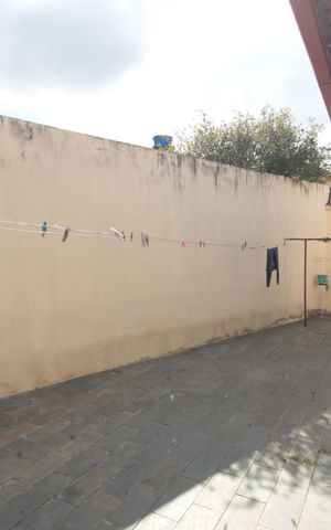 Casa à venda com 411m², 3 quartos e 3 vagasQuintal dos Fundos