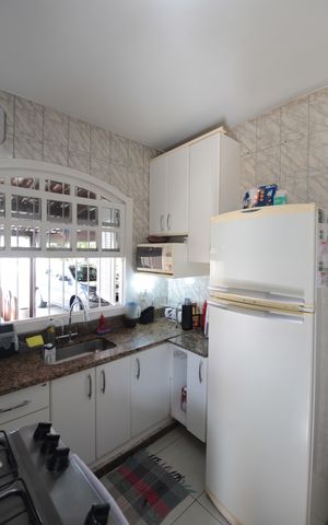 Casa à venda com 411m², 3 quartos e 3 vagasCozinha