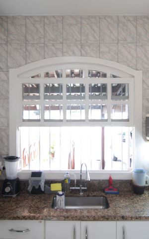 Casa à venda com 411m², 3 quartos e 3 vagasCozinha
