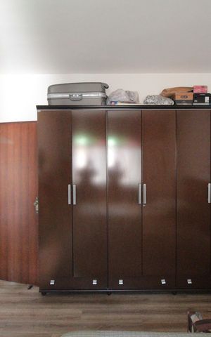 Casa à venda com 411m², 3 quartos e 3 vagasSuite