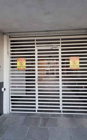 Apartamento para alugar com 102m², 2 quartos e sem vagaFachada