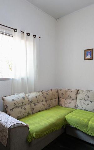 Casa à venda com 200m², 4 quartos e 2 vagasCasa 1 - Sala