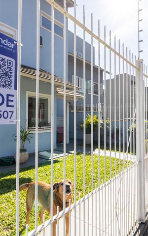 Casa à venda com 138m², 3 quartos e 4 vagas Casa à venda com 138m², 3 quartos e 4 vagasPlaca