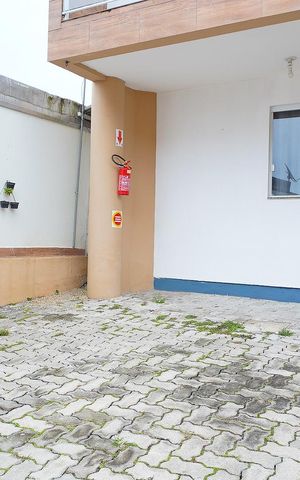Apartamento para alugar com 85m², 2 quartos e 2 vagasGaragem