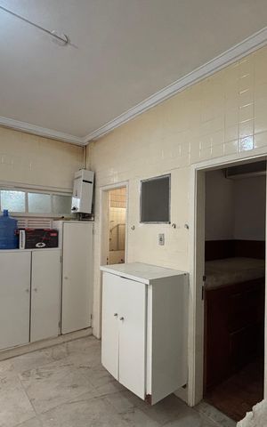 Apartamento à venda com 285m², 4 quartos e 3 vagas Apartamento à venda com 285m², 4 quartos e 3 vagasÁrea de serviço