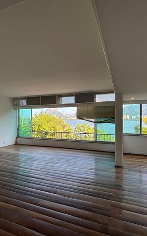 Apartamento à venda com 285m², 4 quartos e 3 vagas Apartamento à venda com 285m², 4 quartos e 3 vagasSala 2
