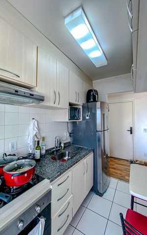Apartamento à venda com 55m², 2 quartos e 1 vagaCozinha