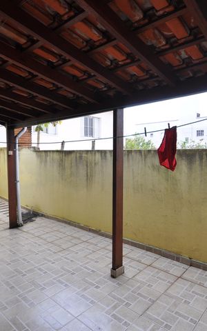 Casa à venda com 123m², 4 quartos e 1 vagaÁrea de Serviço 1