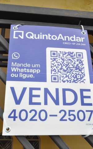 Casa à venda com 123m², 4 quartos e 1 vagaPlaca