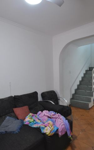 Casa à venda com 123m², 4 quartos e 1 vagaSala