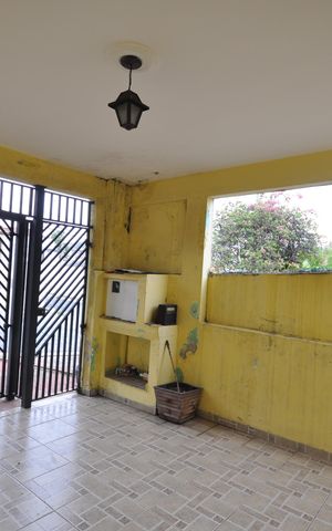 Casa à venda com 123m², 4 quartos e 1 vagaGaragem