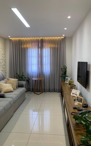 Casa à venda com 600m², 3 quartos e 2 vagas Casa à venda com 600m², 3 quartos e 2 vagasSala