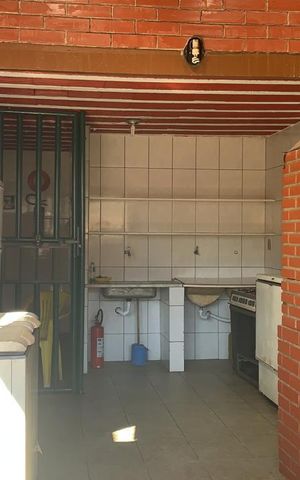 Casa à venda com 600m², 3 quartos e 2 vagas Casa à venda com 600m², 3 quartos e 2 vagasÁrea Externa