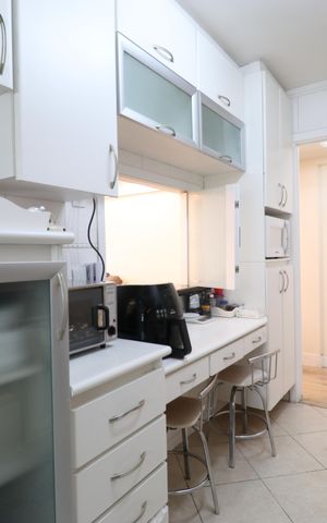 Apartamento à venda com 96m², 3 quartos e 2 vagasCozinha