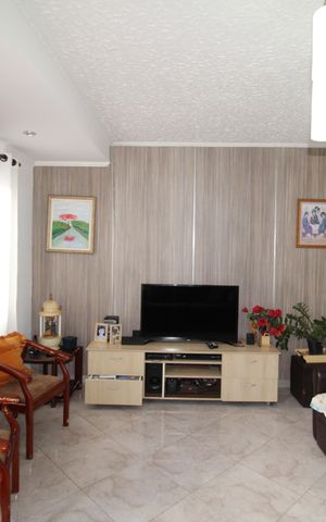 Casa à venda com 262m², 3 quartos e 1 vagaCasa 2 - Sala