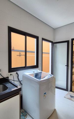 Casa de condomínio à venda com 292m², 4 quartos e 2 vagas