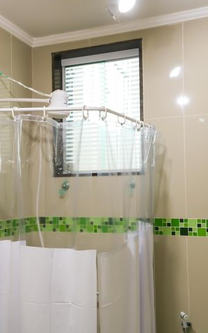 Casa à venda com 193m², 4 quartos e 2 vagas Casa à venda com 193m², 4 quartos e 2 vagasBanheiro Social