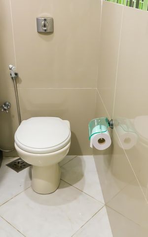 Casa à venda com 193m², 4 quartos e 2 vagas Casa à venda com 193m², 4 quartos e 2 vagasBanheiro Social