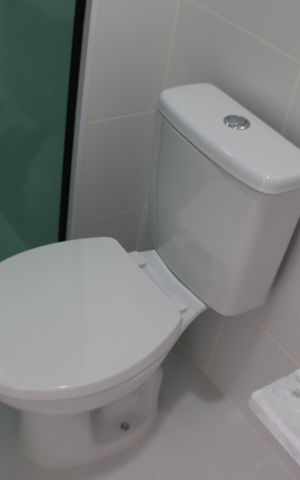 Apartamento à venda com 60m², 2 quartos e 1 vaga Apartamento à venda com 60m², 2 quartos e 1 vagaBanheiro da Suíte