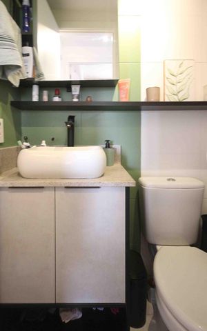 Apartamento à venda com 33m², 2 quartos e sem vaga Apartamento à venda com 33m², 2 quartos e sem vagaBanheiro Social