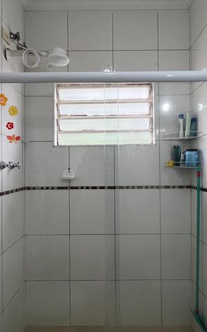 Casa à venda com 124m², 2 quartos e 1 vaga Casa à venda com 124m², 2 quartos e 1 vagaBanheiro