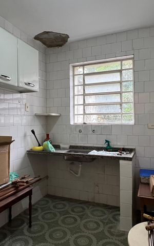 Casa à venda com 124m², 2 quartos e 1 vaga Casa à venda com 124m², 2 quartos e 1 vagaCozinha da Edícula