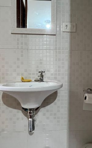 Casa à venda com 124m², 2 quartos e 1 vaga Casa à venda com 124m², 2 quartos e 1 vagaBanheiro da Edícula