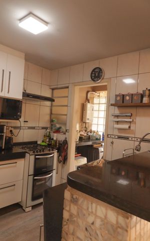 Casa de condomínio à venda com 130m², 3 quartos e 2 vagas Casa de condomínio à venda com 130m², 3 quartos e 2 vagasCozinha e Área de Serviço