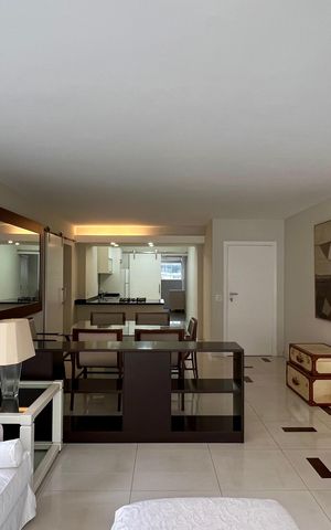 Apartamento à venda com 140m², 3 quartos e 2 vagas Apartamento à venda com 140m², 3 quartos e 2 vagasSala