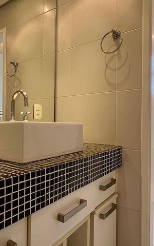 Apartamento à venda com 140m², 3 quartos e 2 vagas Apartamento à venda com 140m², 3 quartos e 2 vagasBanheiro
