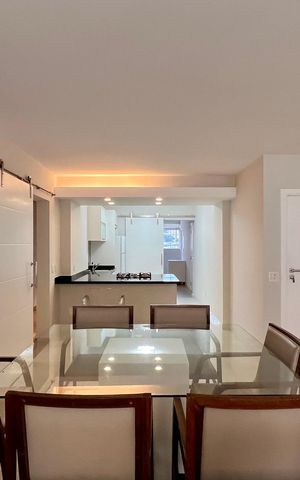 Apartamento à venda com 140m², 3 quartos e 2 vagas Apartamento à venda com 140m², 3 quartos e 2 vagasSala