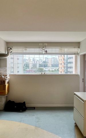 Apartamento à venda com 140m², 3 quartos e 2 vagas Apartamento à venda com 140m², 3 quartos e 2 vagasÁrea de Serviço