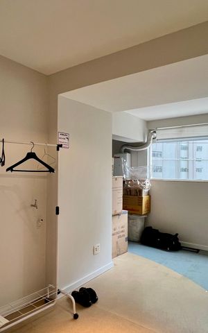 Apartamento à venda com 140m², 3 quartos e 2 vagas Apartamento à venda com 140m², 3 quartos e 2 vagasÁrea de Serviço