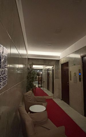 Apartamento à venda com 130m², 4 quartos e sem vaga Apartamento à venda com 130m², 4 quartos e sem vagaPlaca