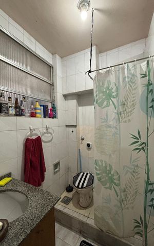Apartamento à venda com 130m², 4 quartos e sem vaga Apartamento à venda com 130m², 4 quartos e sem vagaBanheiro da Suíte
