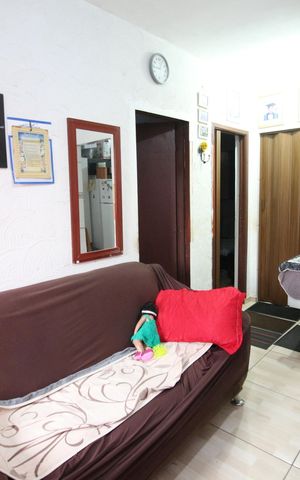 Casa à venda com 57m², 2 quartos e sem vagaSala