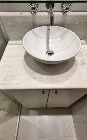 Apartamento à venda com 80m², 2 quartos e 1 vaga Apartamento à venda com 80m², 2 quartos e 1 vagaBanheiro da Suíte